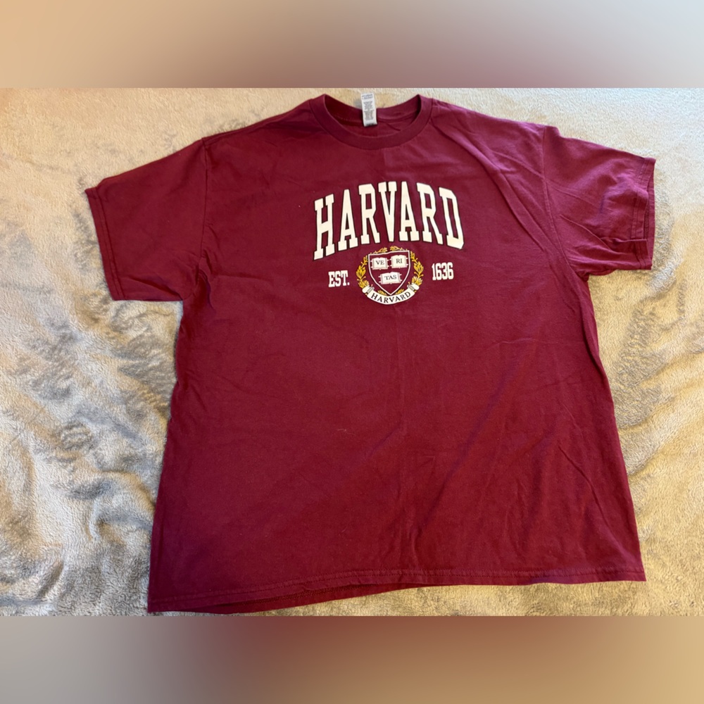 Harvard Crest XL Short Sleeve T-Shirt - Maroon. PTP 23”